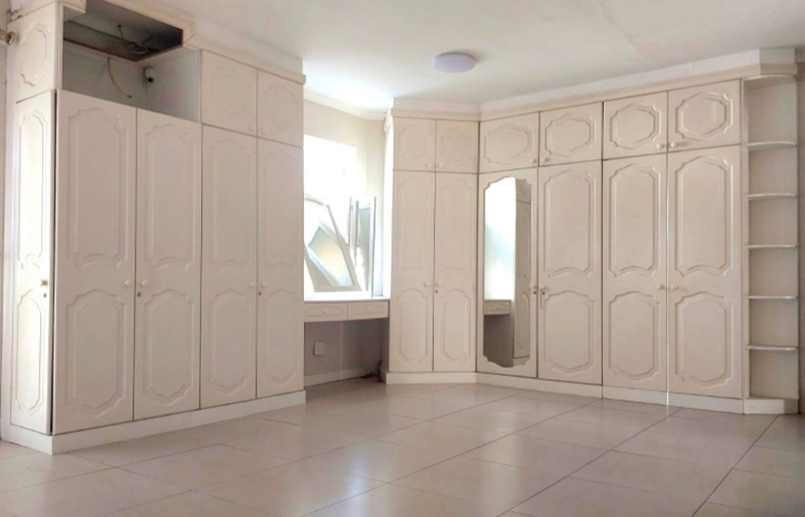 3 Bedroom Property for Sale in Uitenhage Central Eastern Cape